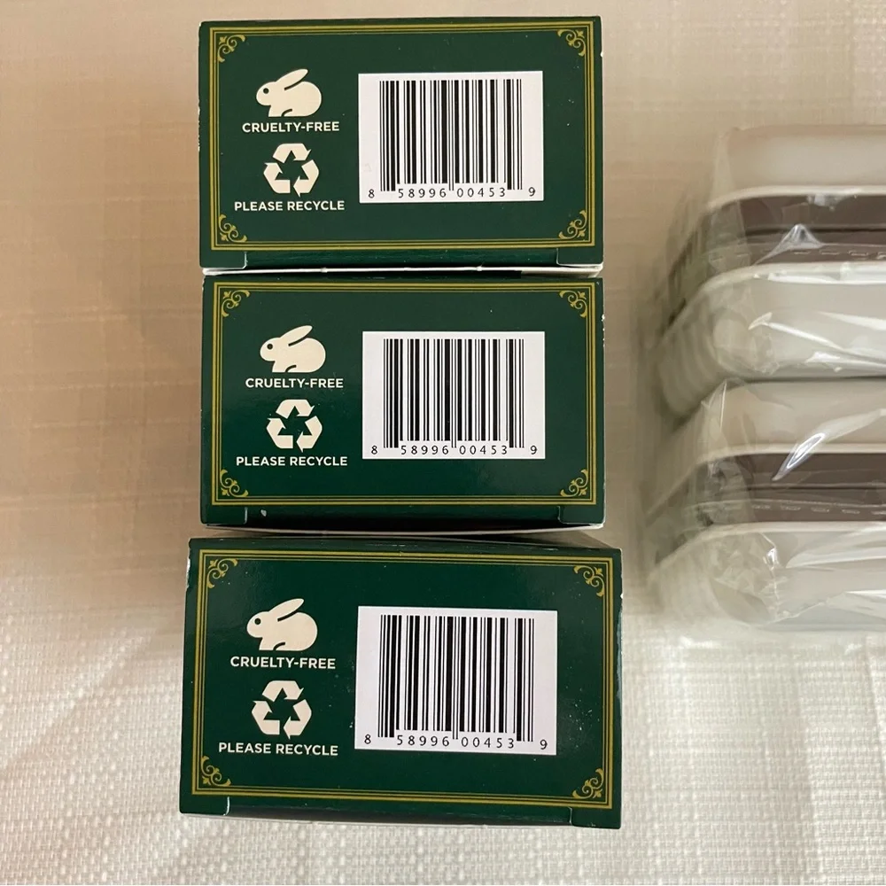 Castile Soap Unscented 3 Bar Set With 2 Soap Holders